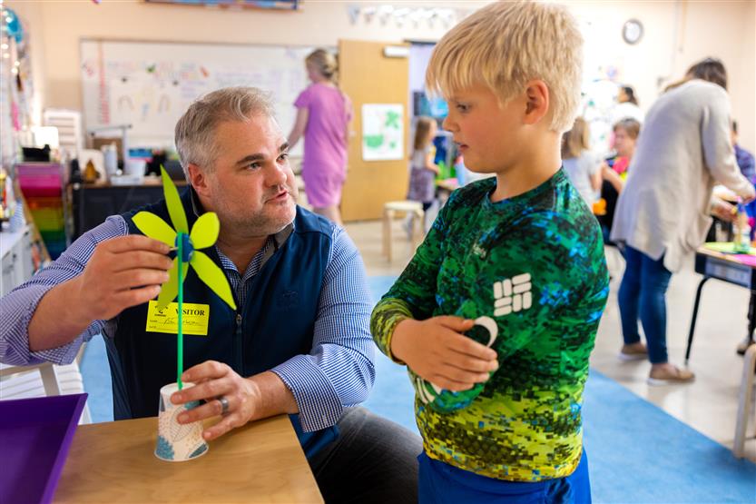 Edmondson Elementary students create windmills